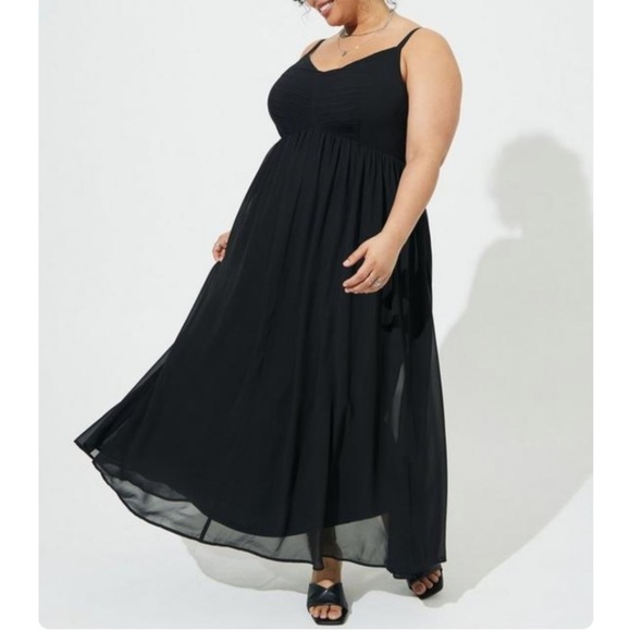 TORRID NWT Maxi Chiffon Pleated Dress - Picture 1 of 5